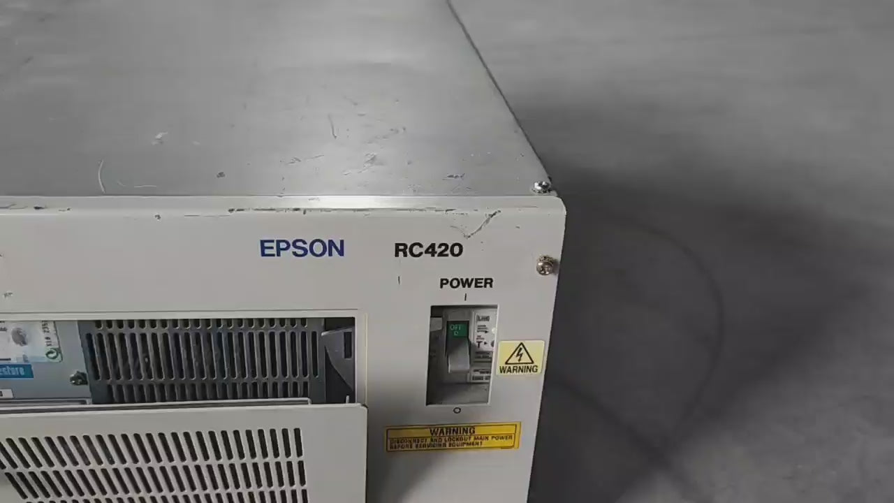 二手愛普生控制櫃（無型號標籤）RC420-UL