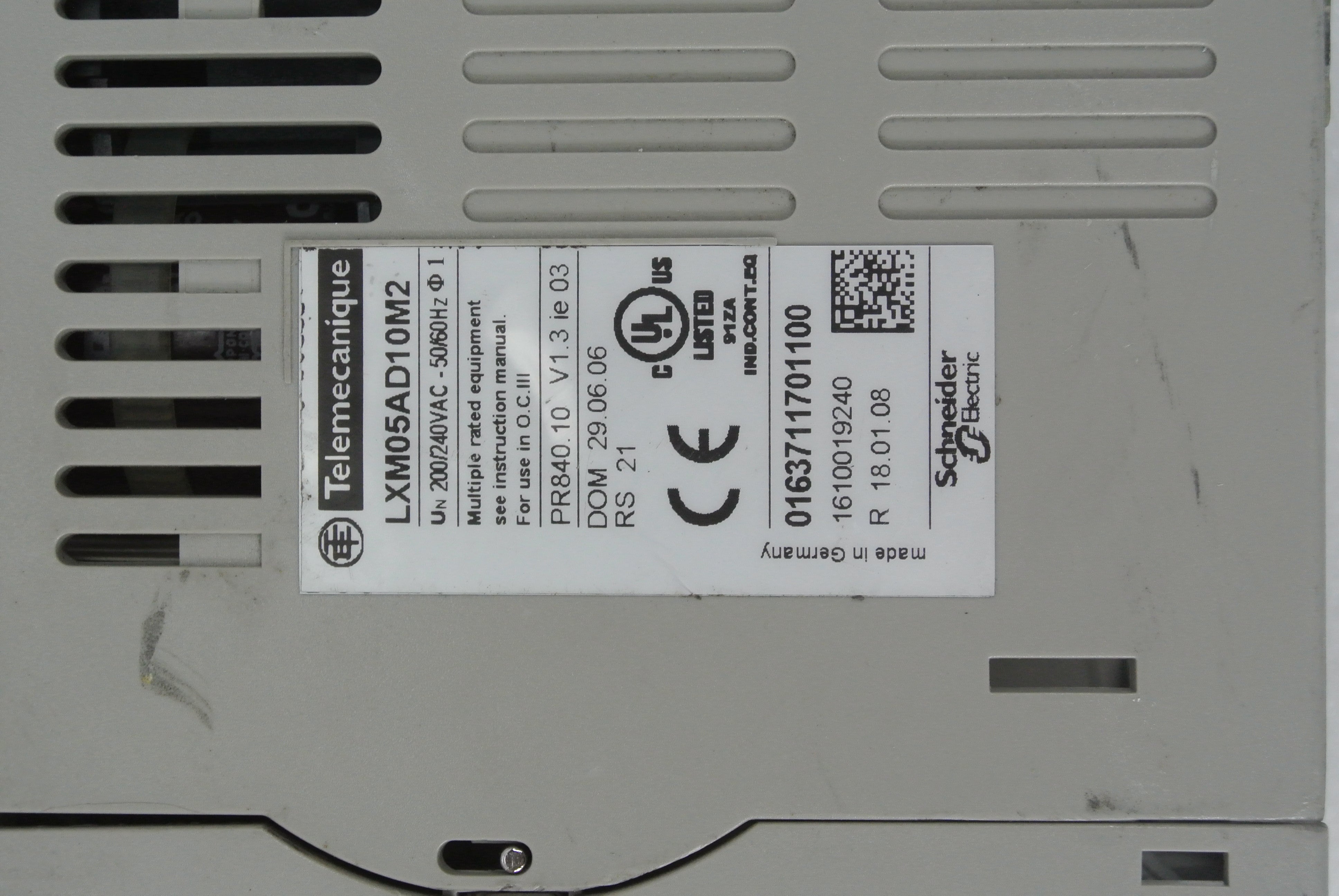 Schneider LXM05AD10M2 Lexium AC Servo Drive 200/240VAC - Rockss Automation