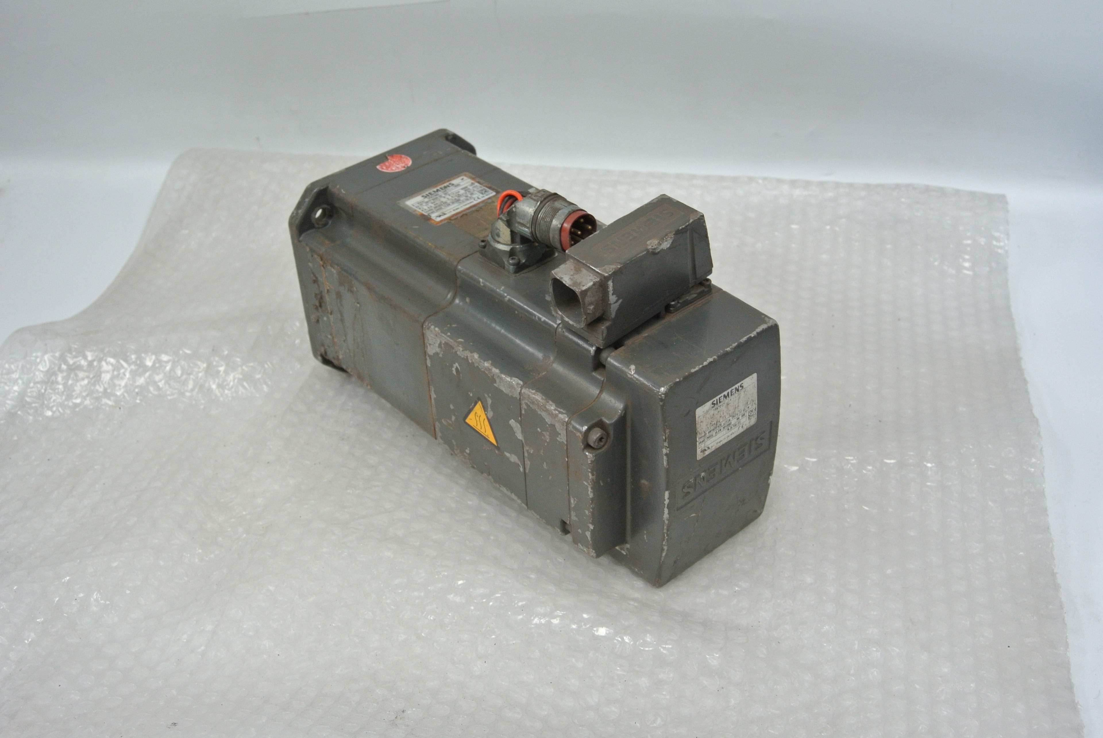Siemens 1FK7063-5AF71-1KH5 Servo Motor - Rockss Automation