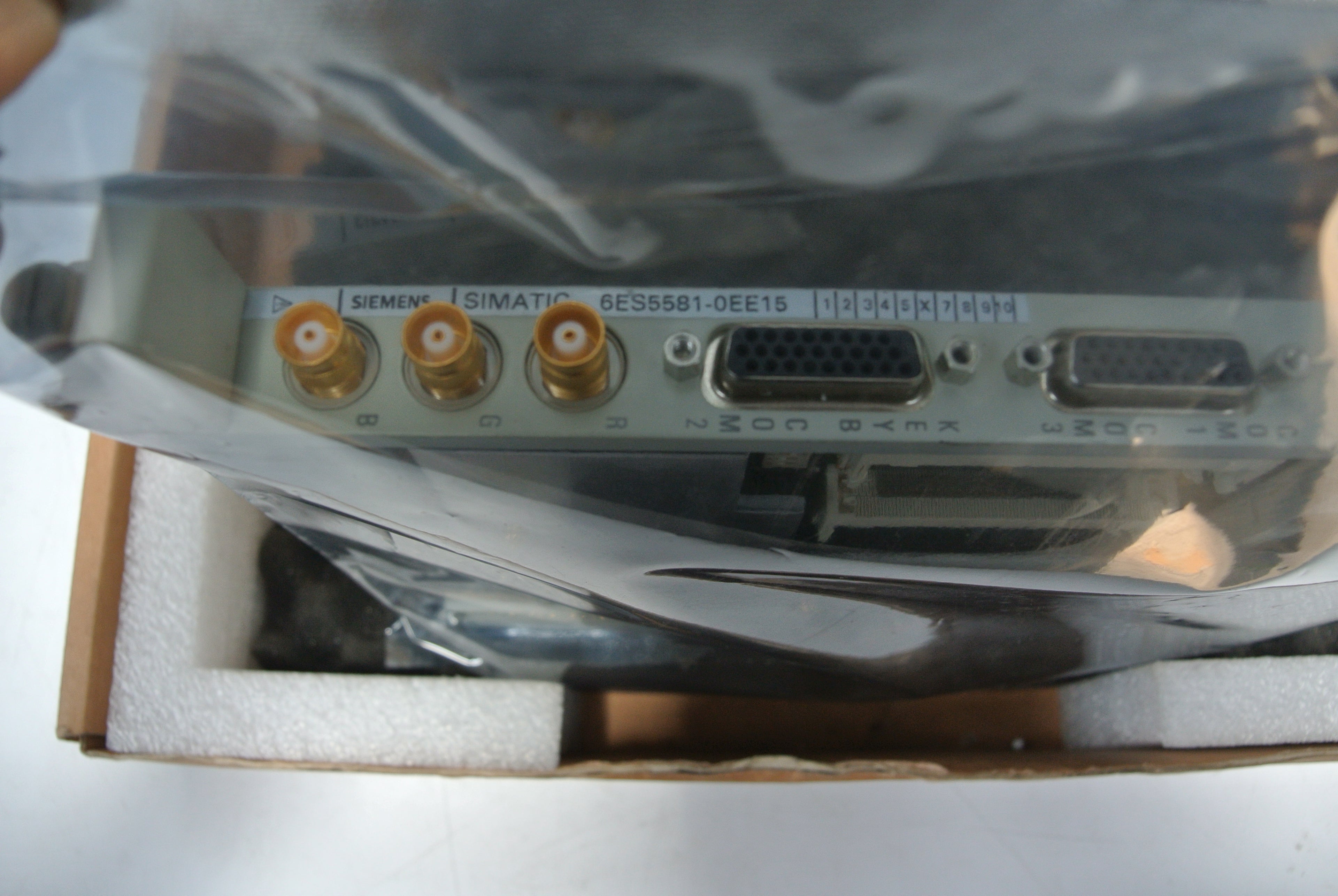 Siemens 6ES5581-0EE15 Complete unit - Rockss Automation