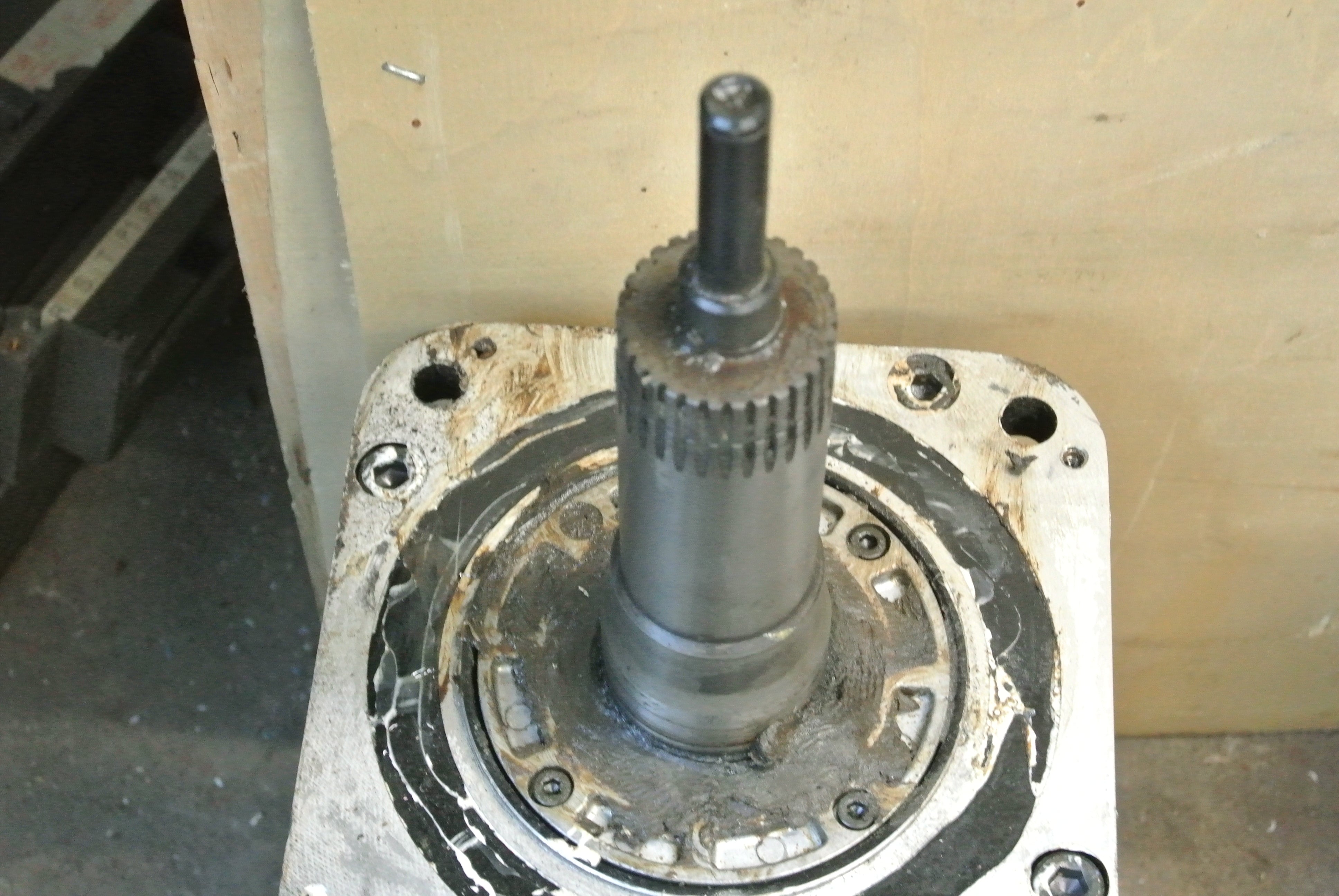 YASKAWA SGMGH-44A2A-YR14 AC Servo Motor 4.4kW - Rockss Automation