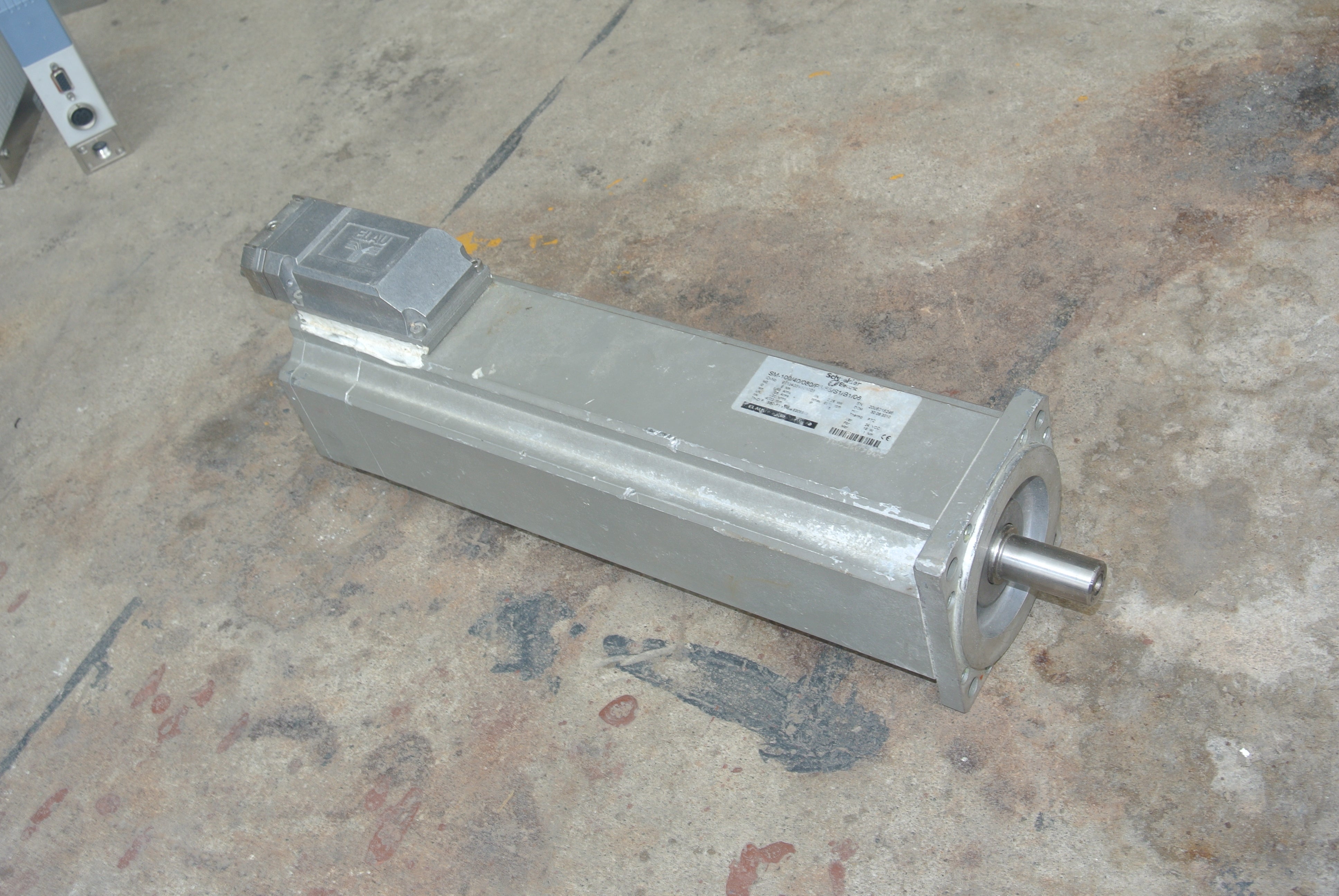 Schneider SM-100/40/080/P3/55/S1/B1/06 Servo Motor - Rockss Automation