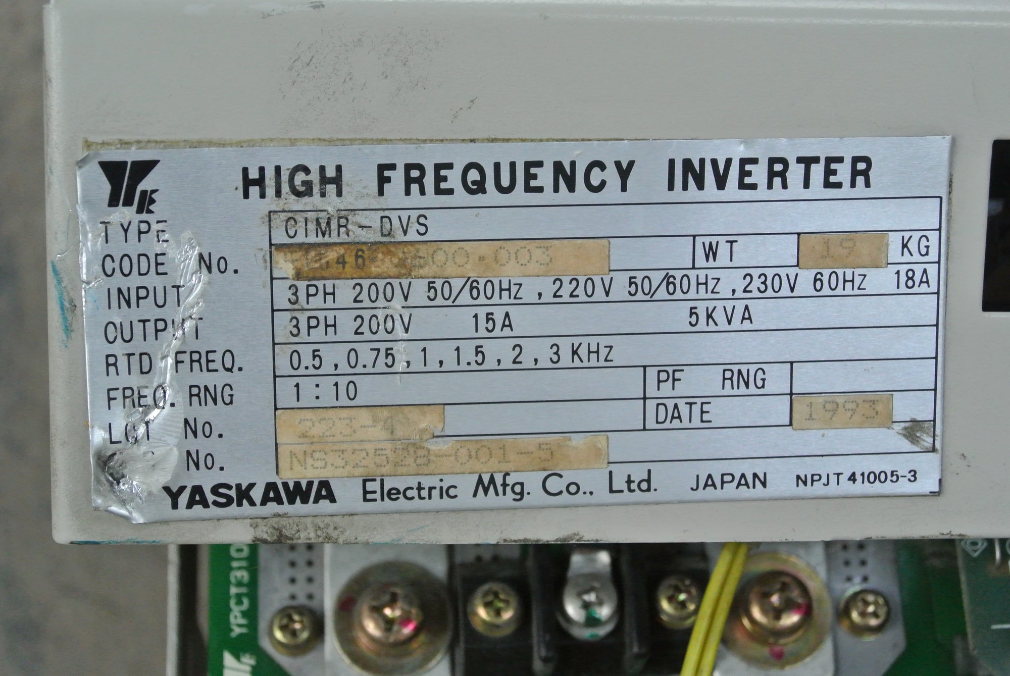 安川 CIMR-DVS 高頻變頻器 輸入200-230V