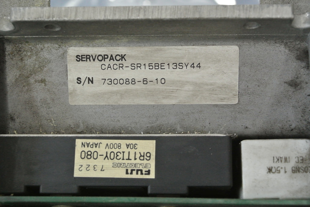 安川變頻器CACR-SR15BE13SY44