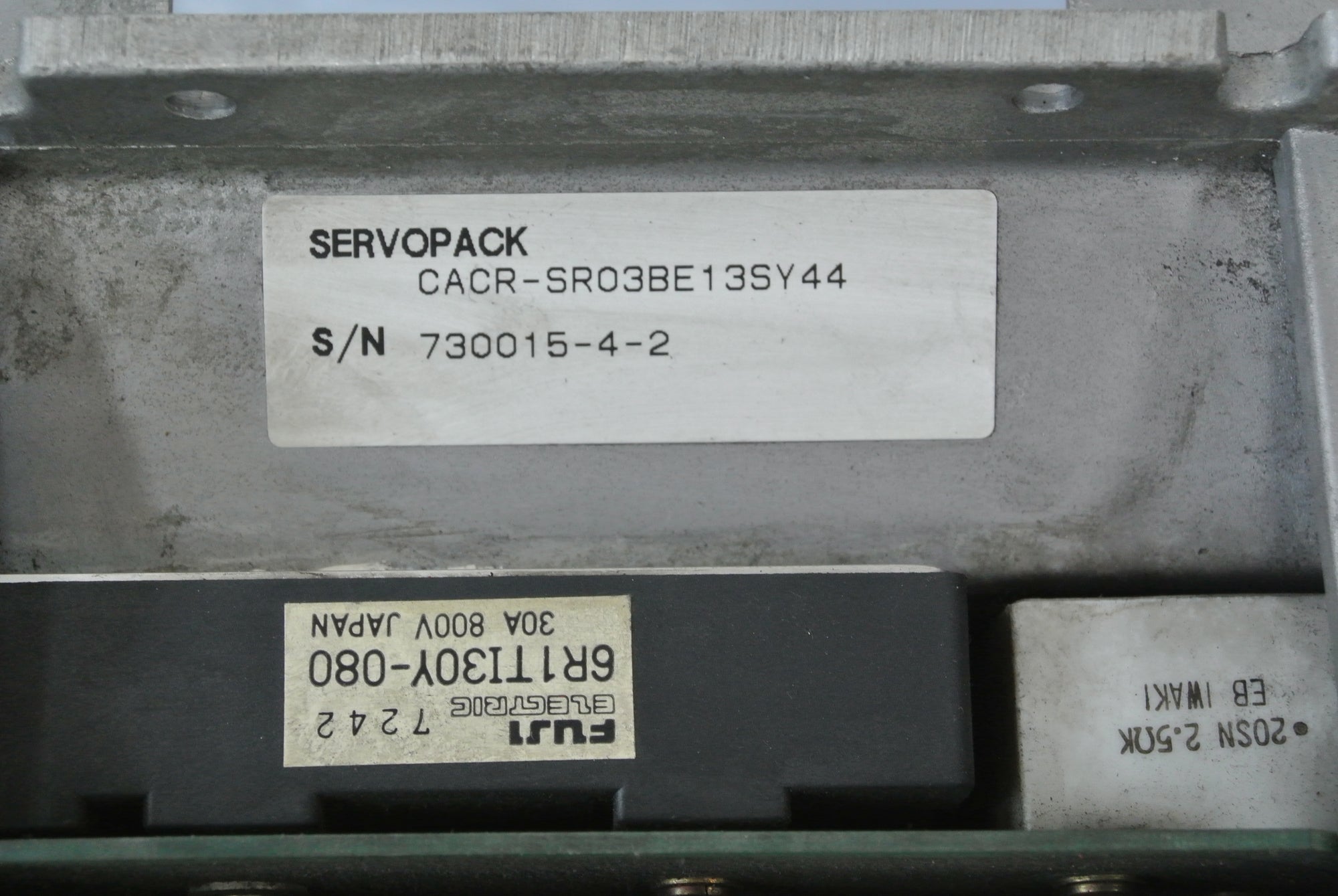 安川變頻器CACR-SR03BE13SY44