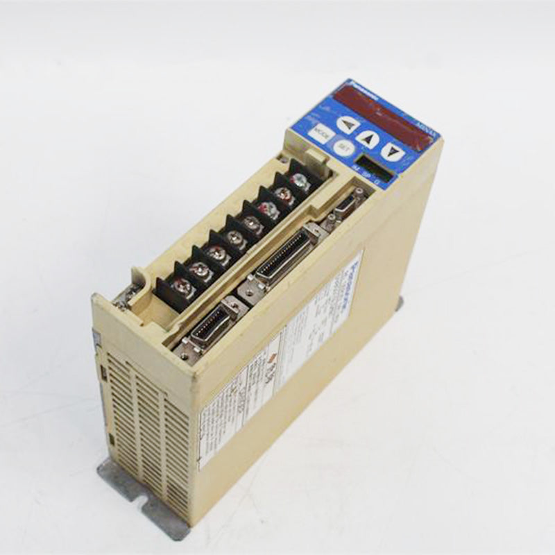 松下DV85010LDMBT半導體伺服驅動器100W