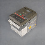 ABB SACE E1B 斷路器，附 ABB sace PR121/P 固態程式設計器 LSI