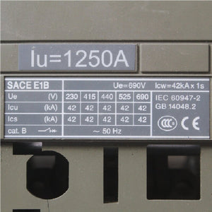 ABB SACE E1B Circuit Breaker With ABB sace PR121/P Solid State Programmer LSI