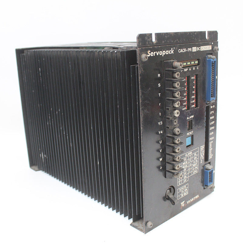 YASKAWA CACR-PR03BC3CSY54 伺服驅動器