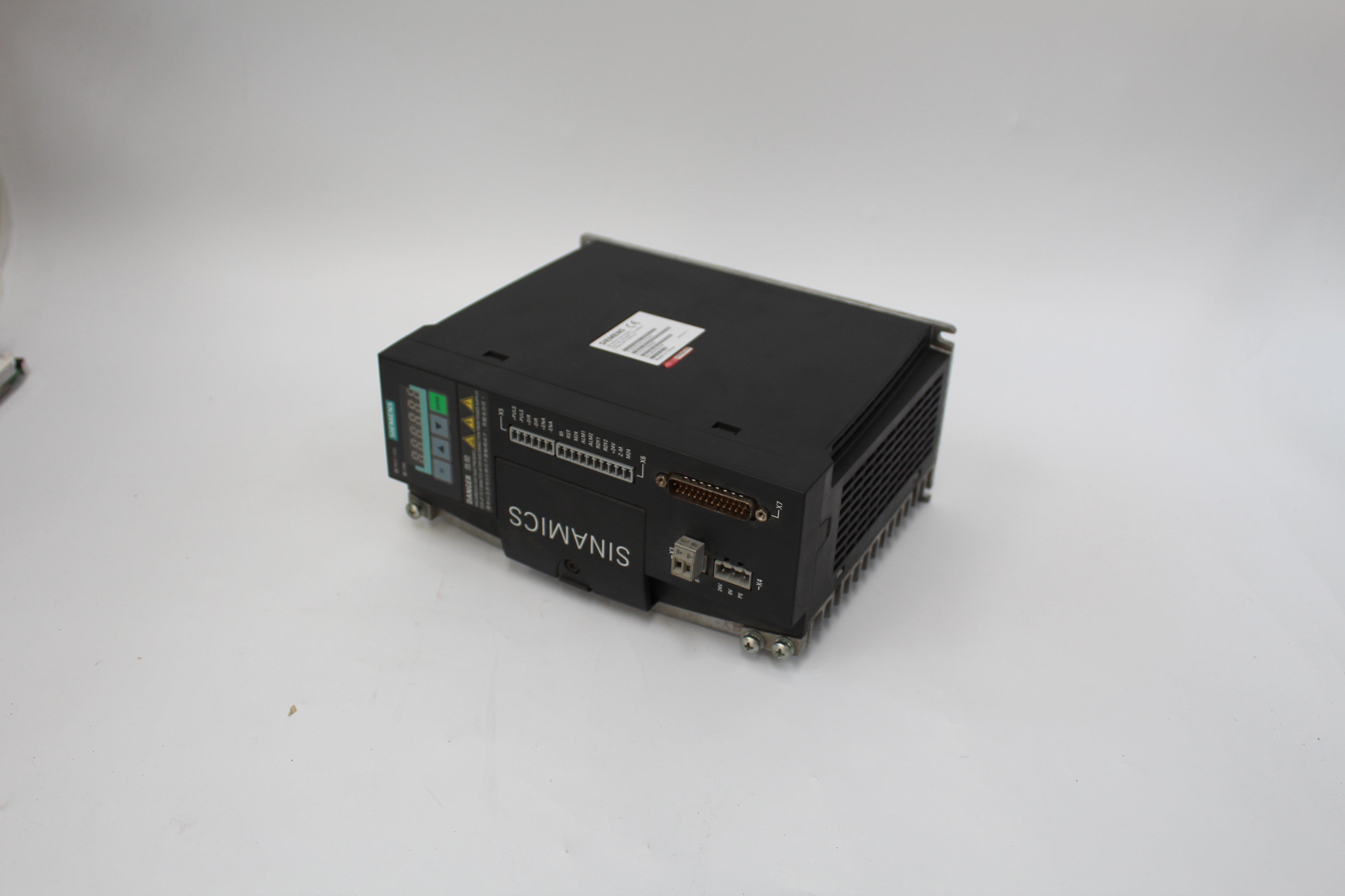 Siemens 6SL3210-5CC16-0UA0 Sinamics V60.1 Servo Drive - Rockss Automation