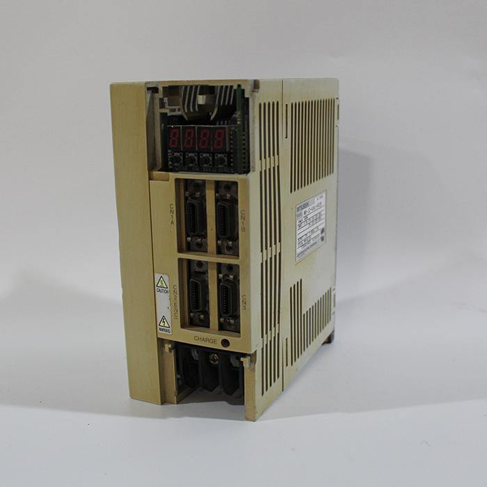 Mitsubishi MR-J2-40A1-KU29 AC Servo Drive 400w Input 100-120V - Rockss Automation