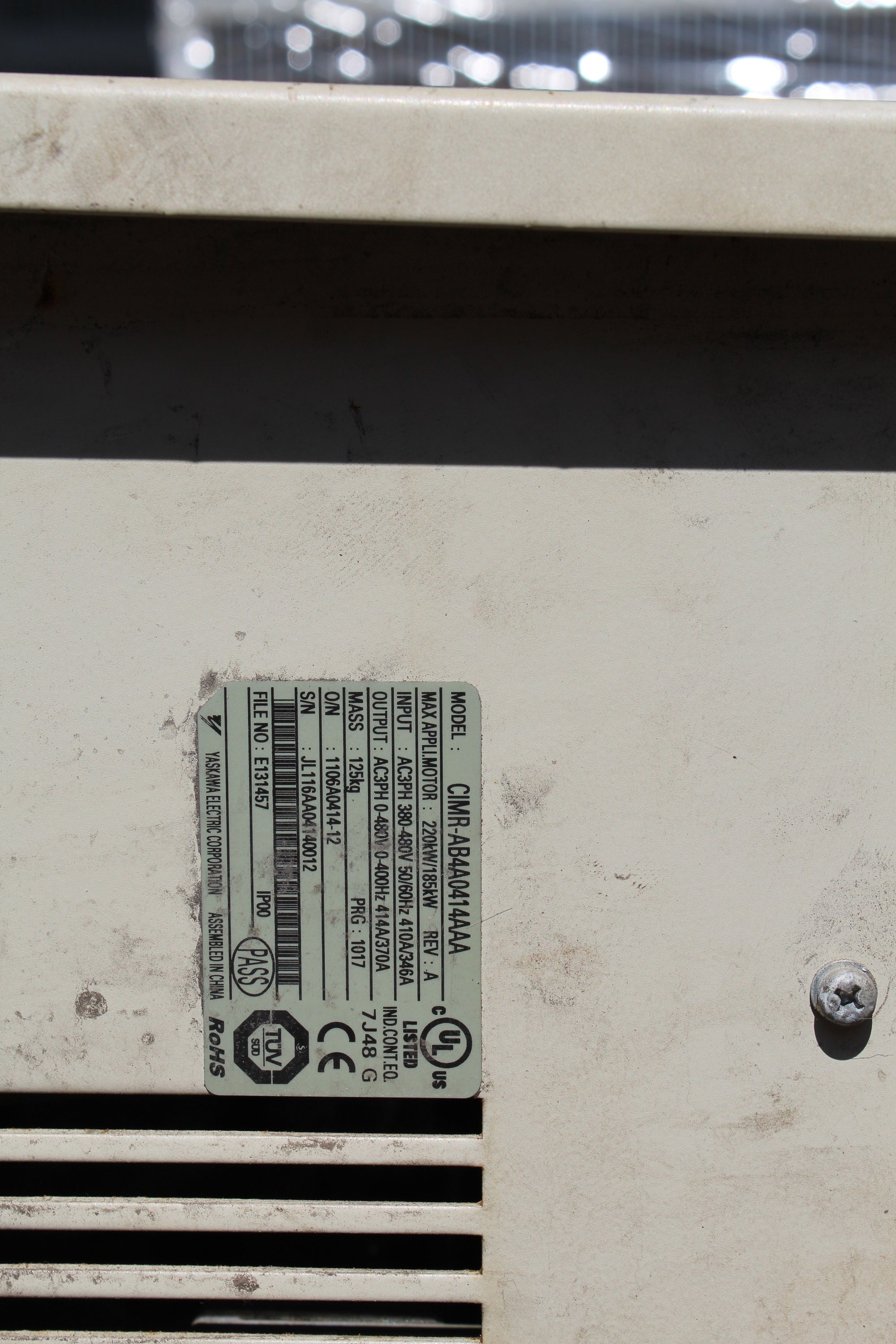 安川 CIMR-AB4A0414AAA 變頻器 輸入 380-480V 22/185kW