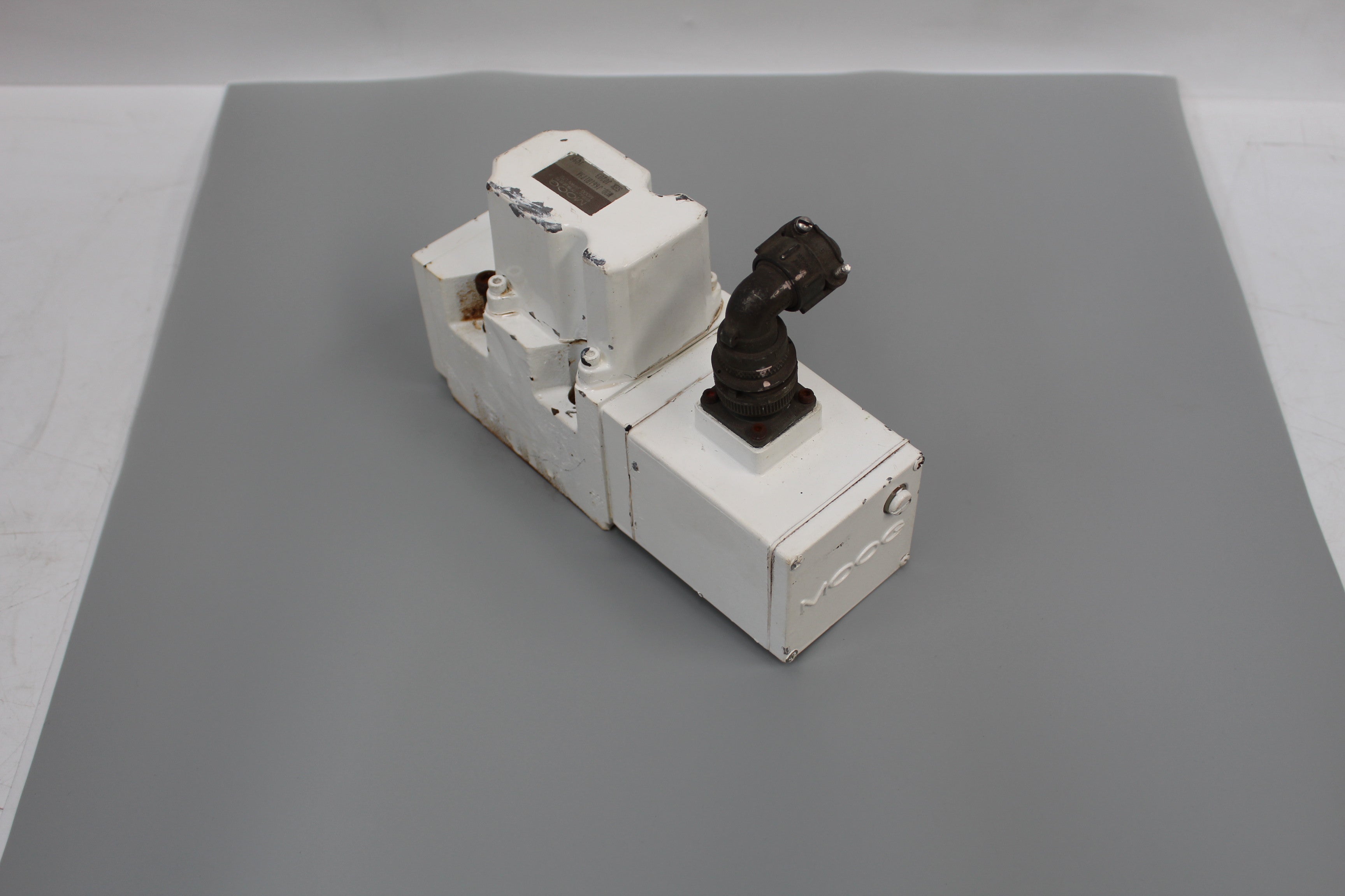 MOOG J661B173A Hydraulic Servo Valve - Rockss Automation