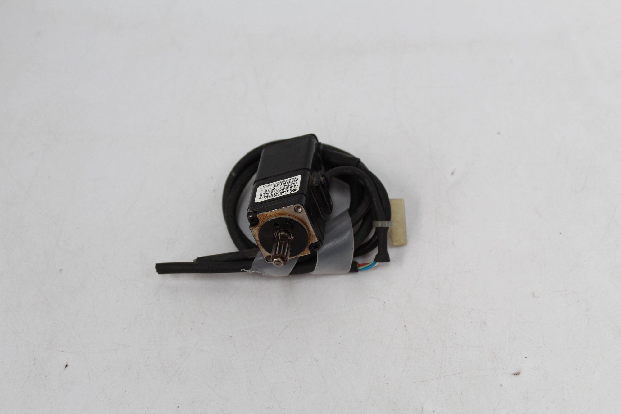 YASKAWA SGMM-A1C3FJ13 AC Servo Motor 10W - Rockss Automation