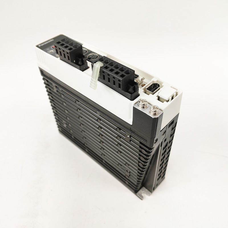 Panasonic MADDT1207 Servo Drive