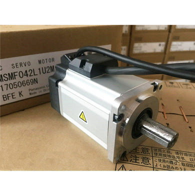 Panasonic MSMF042L1U2M Servo Motor