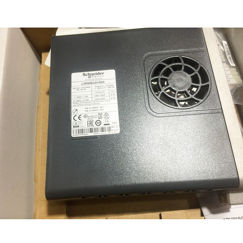 施耐德電機LXM28EU01M3X Lexium 28伺服驅動器